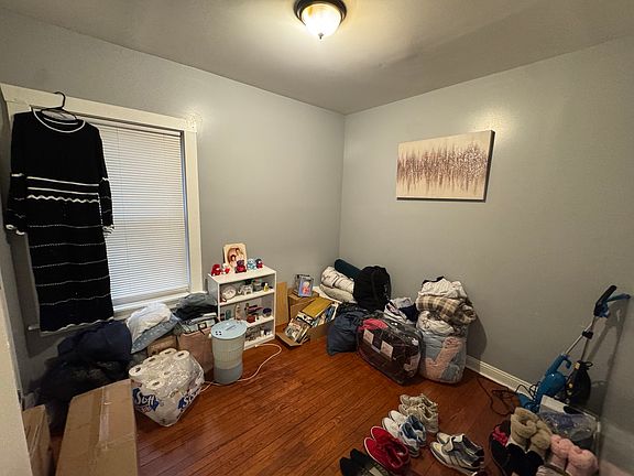 4th image of 8052 S Langley Ave