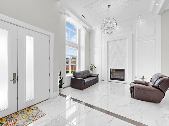 5th image of 6220 Yeats Cres