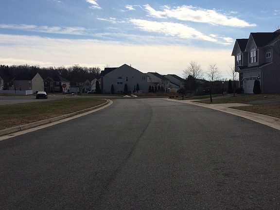 5th image of 18040 Lakeford Dr