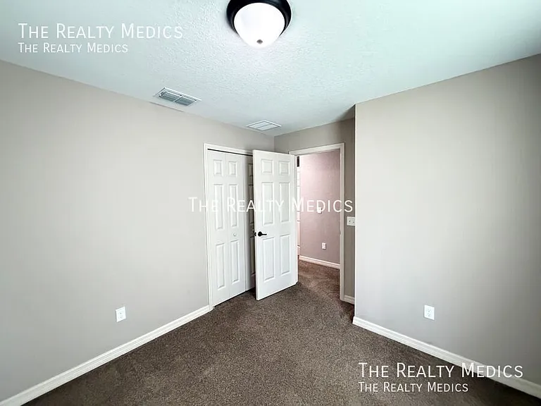 561 Marion Oaks Blvd — Photo 11
