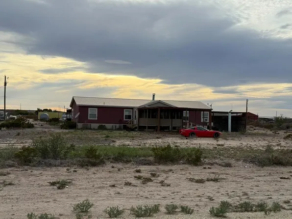 4196 W Gomez, Fort Stockton, TX 79735