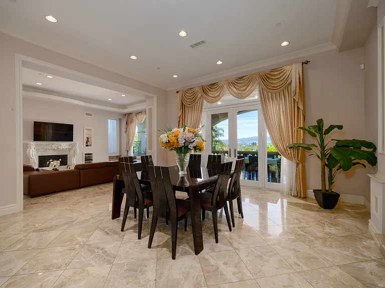 18047 Karen Dr — Photo 11