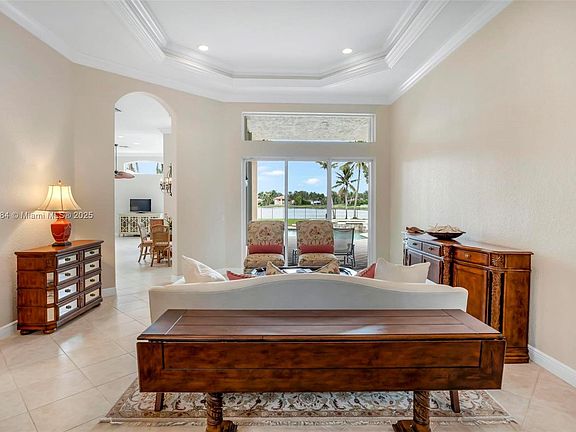4th image of 10213 S Lake Vista Cir