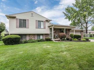 11910 Shetland Ct, Sterling Heights, MI 48313