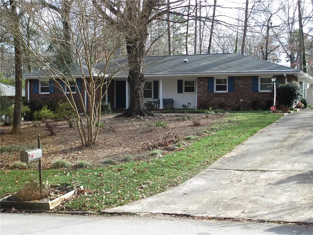 3203 Rehoboth Dr photo 1