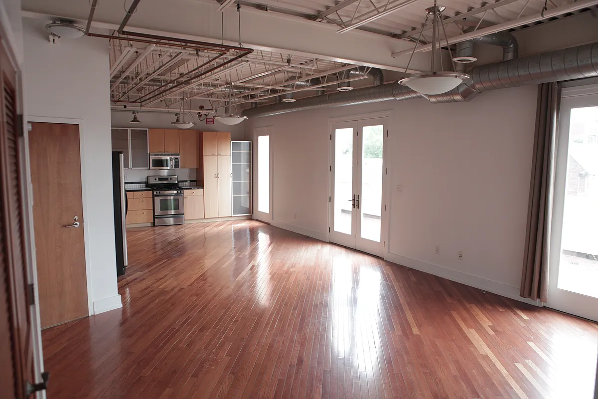 Building Photo - 107 1st St S #403