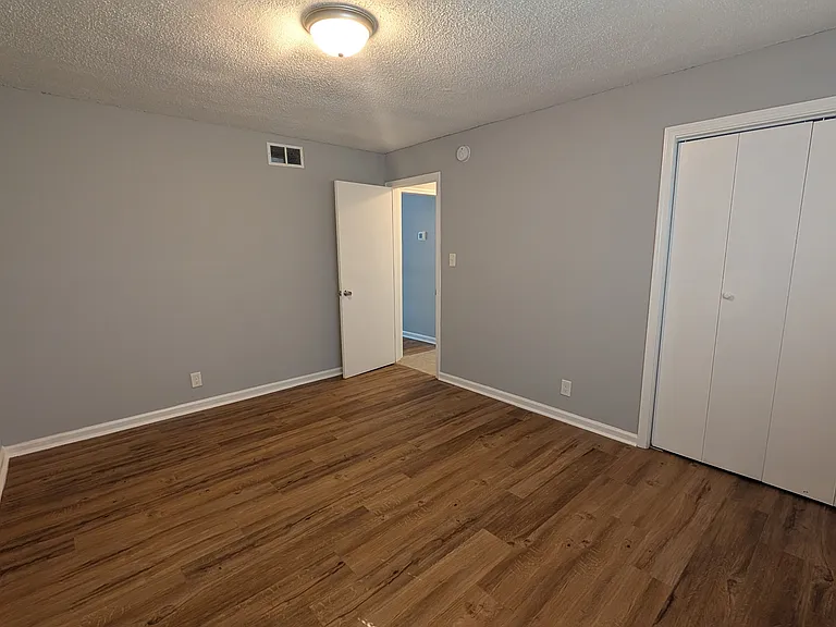 700 Graymont Ave W #1 — Photo 19