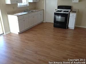 2nd image of 3410 Fairmeadows St