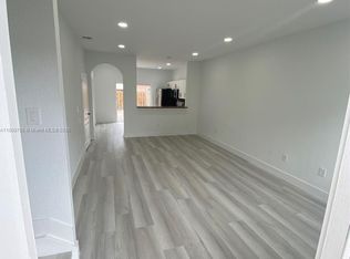 13765 SW 170th Ter #13765, Miami, FL 33177