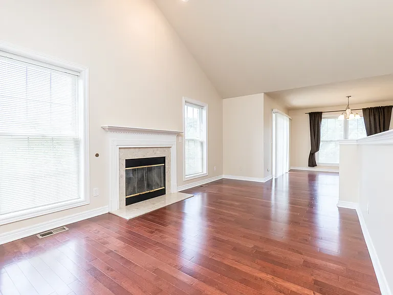 3334 Endsleigh Ln — Photo 11