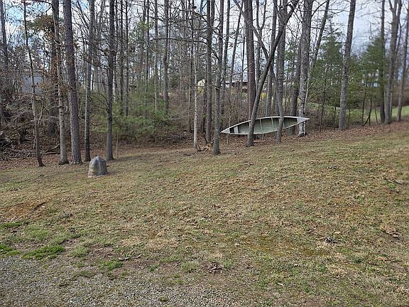 2nd image of 126 Sweet Clover Ln