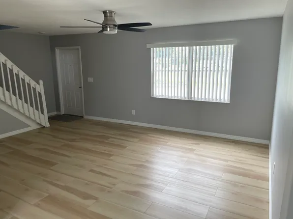 3666 Pearl St, Fort Myers, FL 33916