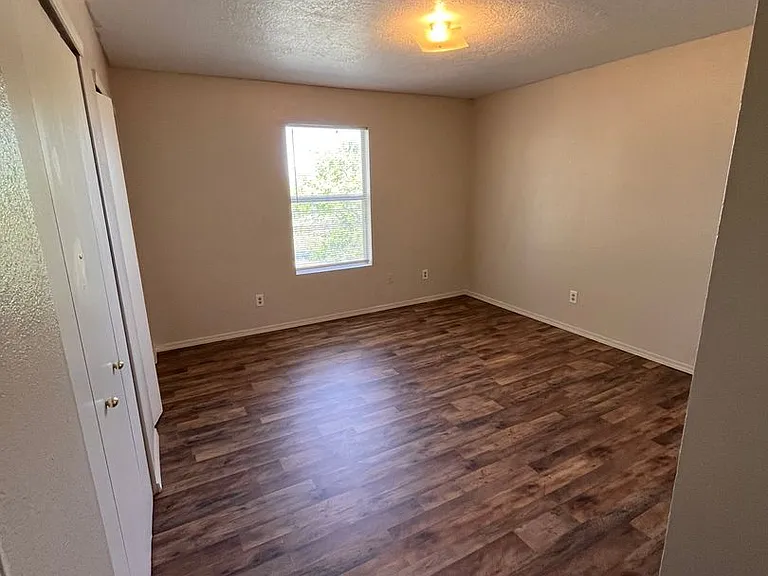 Echols 1500 - Sedona Apartments — Photo 24