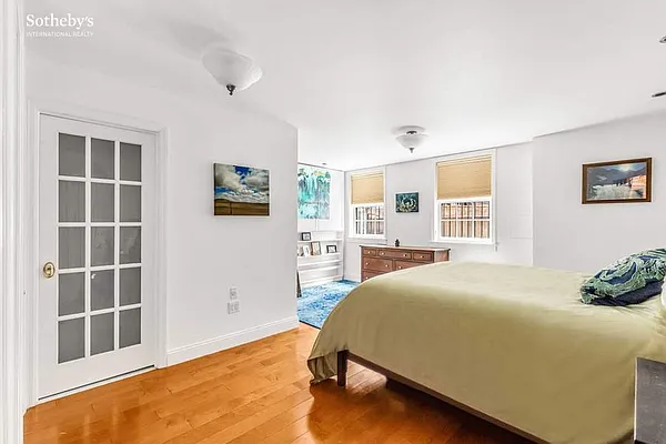 Sold by Sotheby's International Realty | media 7