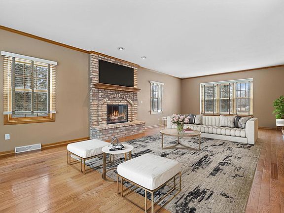 3rd image of 1365 Poplar Ridge COURT