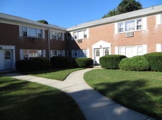 44 Manchester Ct, Wayne, NJ 07470
