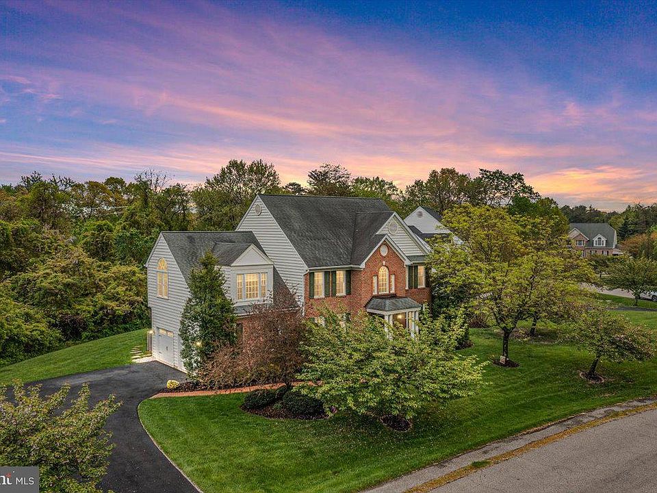 1st image of 101 Fordham Dr