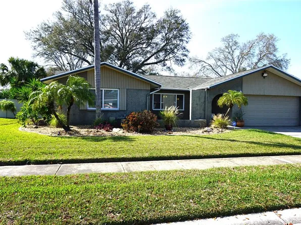 6522 Woodland Blvd N, Pinellas Park, FL 33781