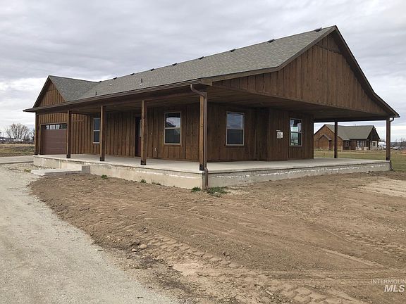 3rd image of 3721-3723 W Highway 52