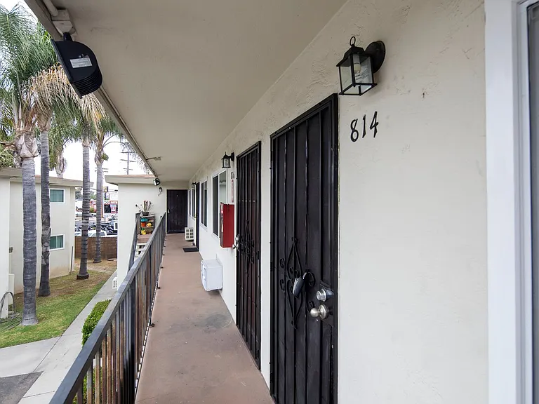 1st Month Free Limited Time Only Your New Home Awaits In El Cajon! — Photo 4