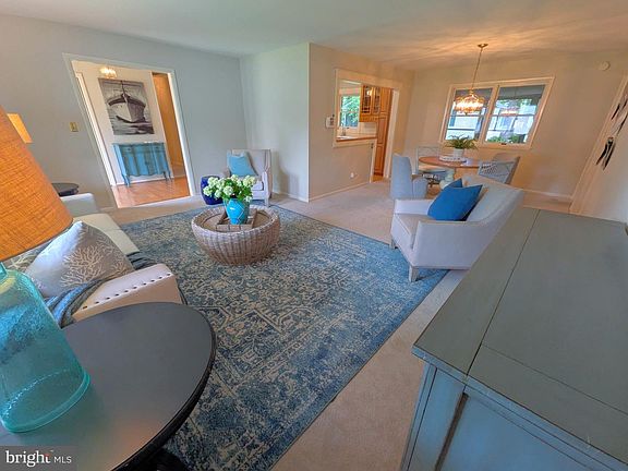 5th image of 400 Kent Way