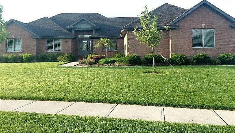 1st image of 384 Sunset Dr