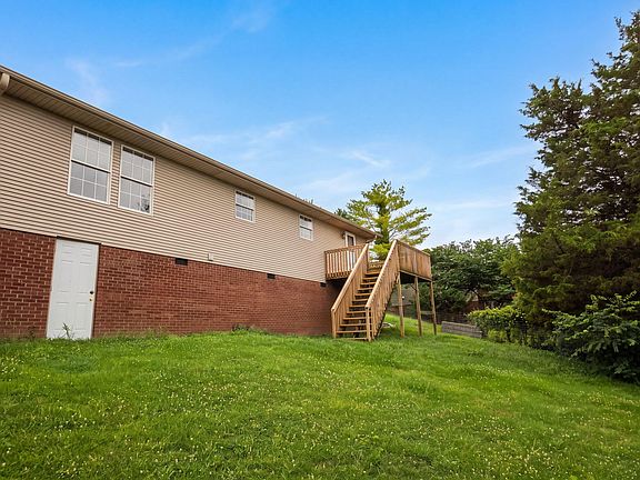 5th image of 1317 Twin Brook Dr