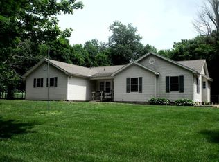 9434 Dozer Rd SW, Stoutsville, OH 43154