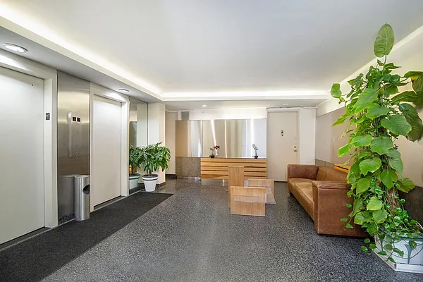 Sold by REAL New York | media 12