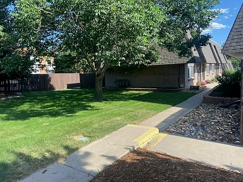 Lawns maintained by owner