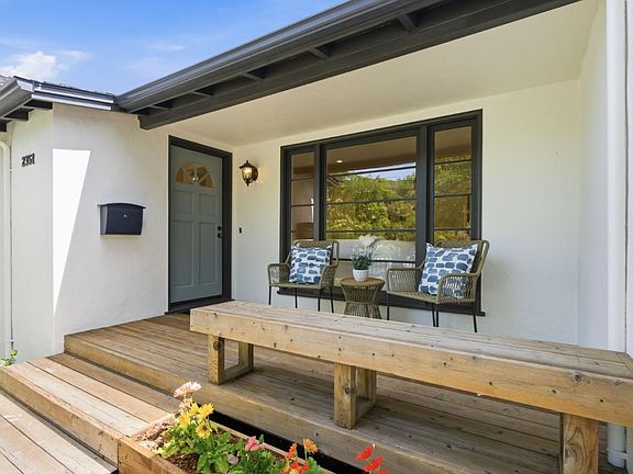 5th image of 2351 Louis Rd