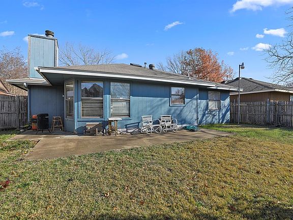 4th image of 1339 Cy Blackburn Cir