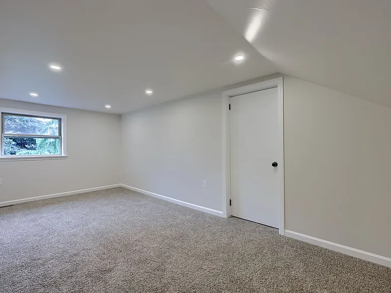 1738 W Main St #A — Photo 36