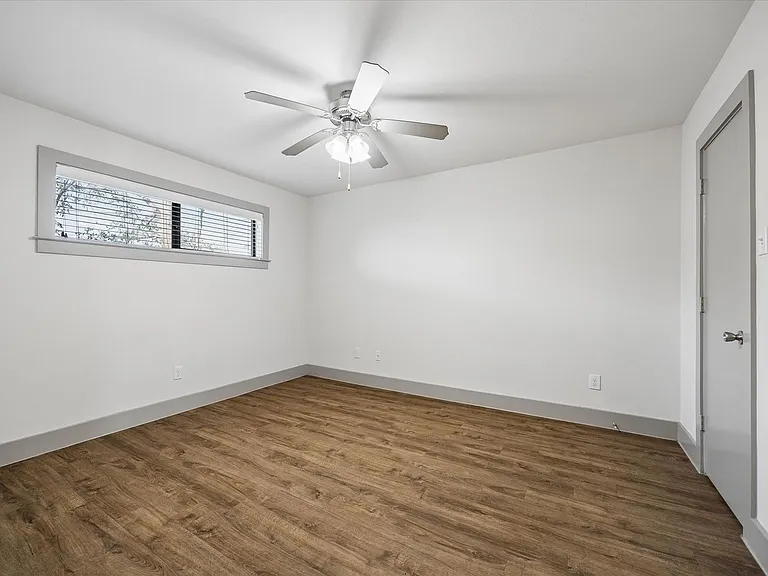 4300 Rosslyn — Photo 21