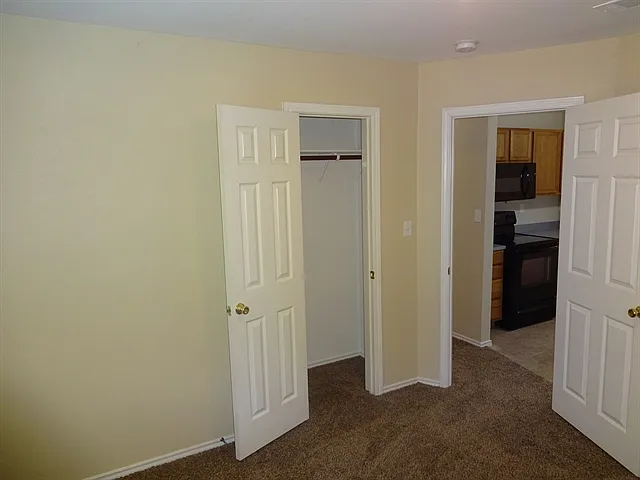 101 Princess Jennifer Dr — Photo 9