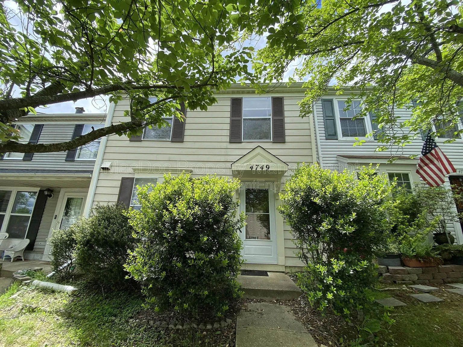 3 bed, 1.0 bath, $2,145 — Photo 2