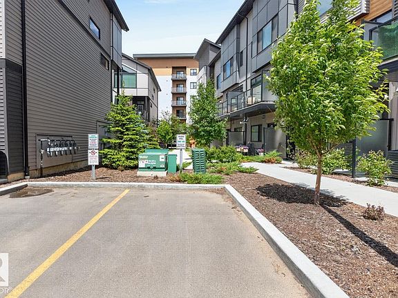 4th image of 50 Ebony Blvd #105