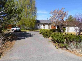 948 Dean Dr, Gardnerville, NV 89460