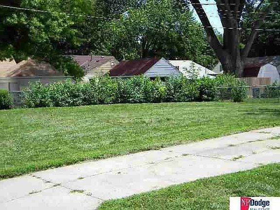 3rd image of 2521 Van Buren St