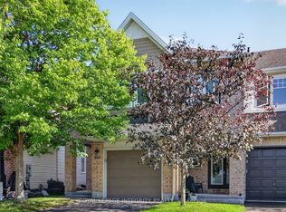 848 White Alder Ave, Ottawa, ON K1T0H1