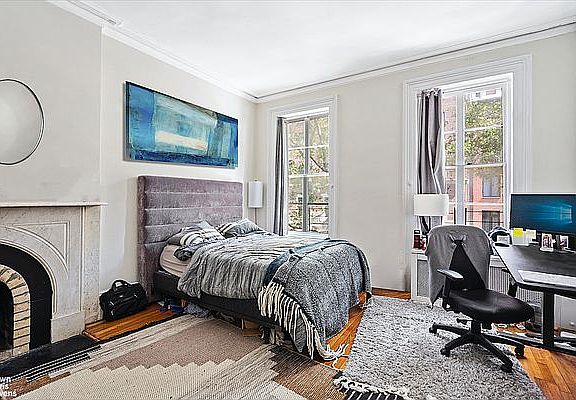 4th image of 142 W 11th St #2F