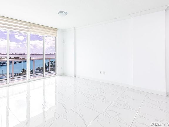 4th image of 7910 Harbor Island Dr APT 1109