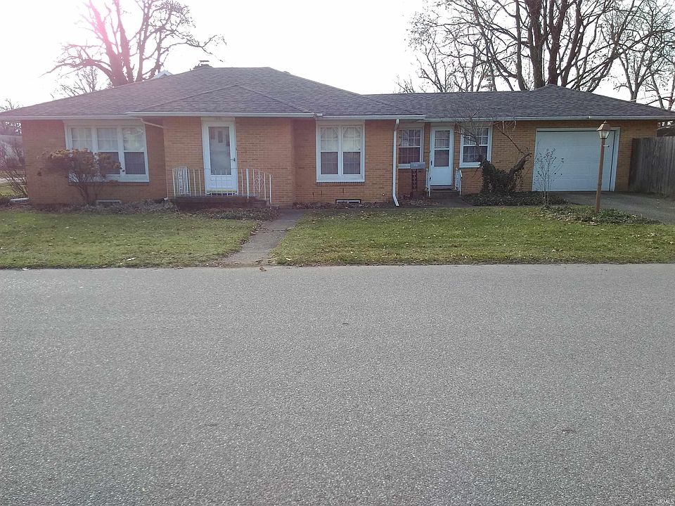 1st image of 1221 Wood St