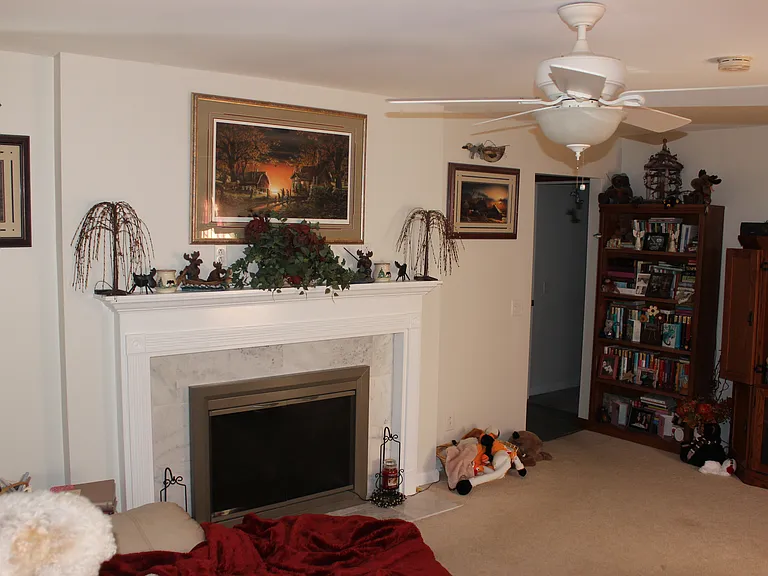 516 Esty St — Photo 10