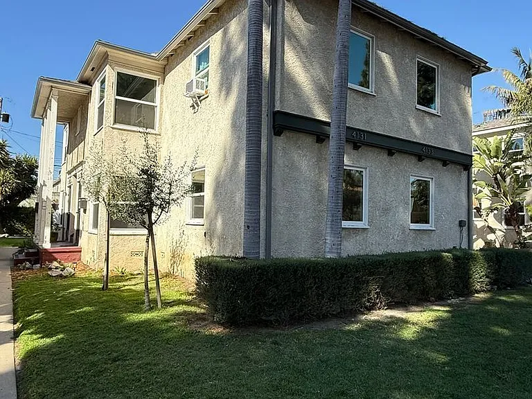 4131 W Toluca Lake Ave — Photo 13