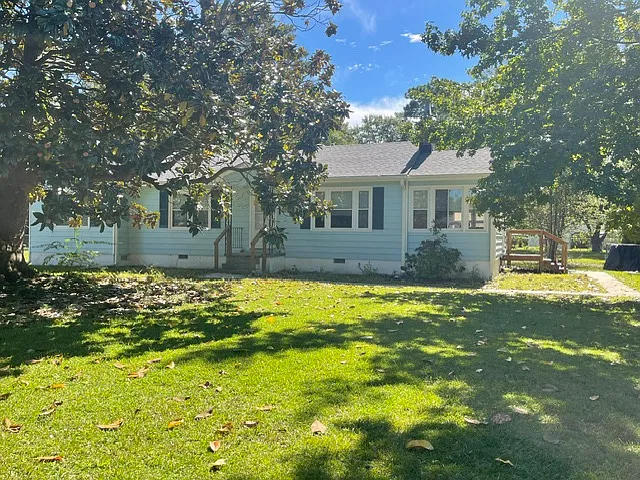 212 Forest Hill Drive - 1 — Photo 2
