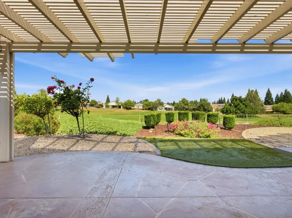 1817 Barn Valley Ln, Lincoln, CA 95648
