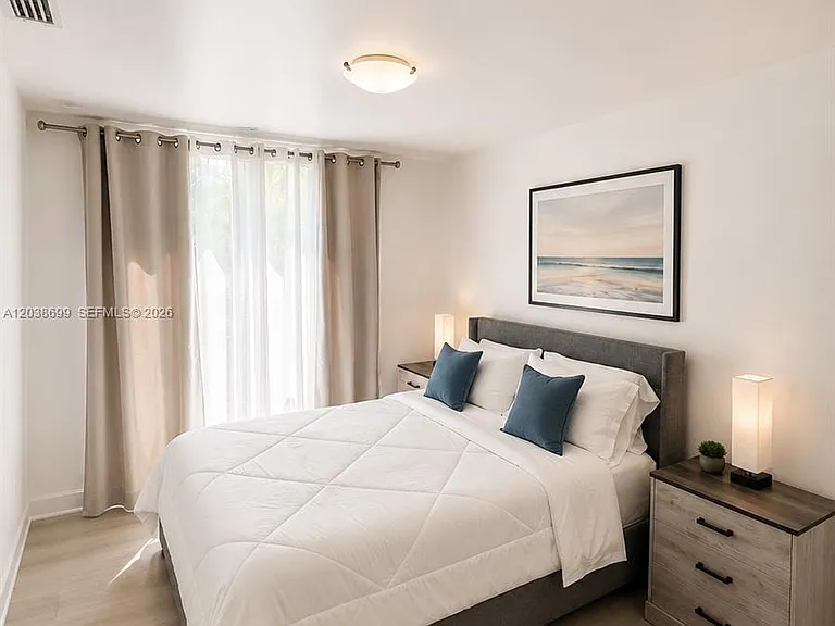 945 Michigan Ave #5 — Photo 9