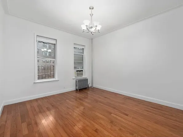 220 East 36th Street image 1 of 4