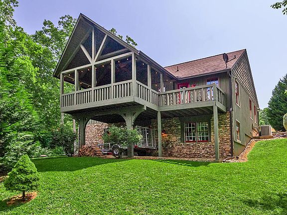 2nd image of 647 Omega Dr